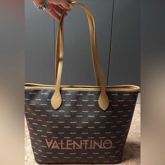 duffle bag mario valentino weekend bag